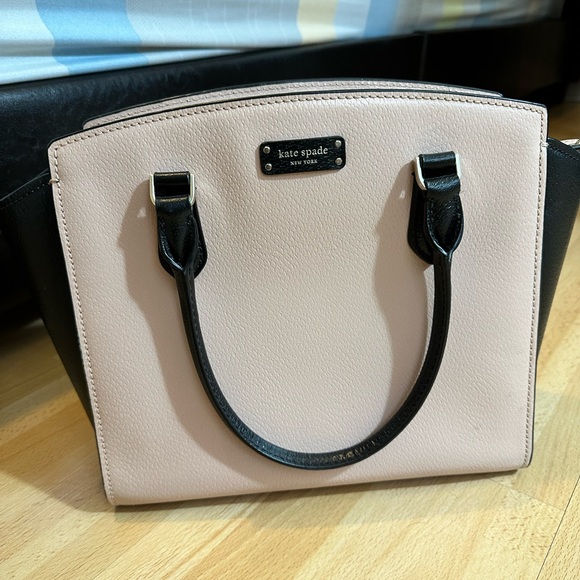Kate Spade Handbag in great condition - Picture 2 of 10